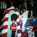 disneyland_small_world_2.jpg