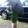vid_nicholas_umbrella.avi